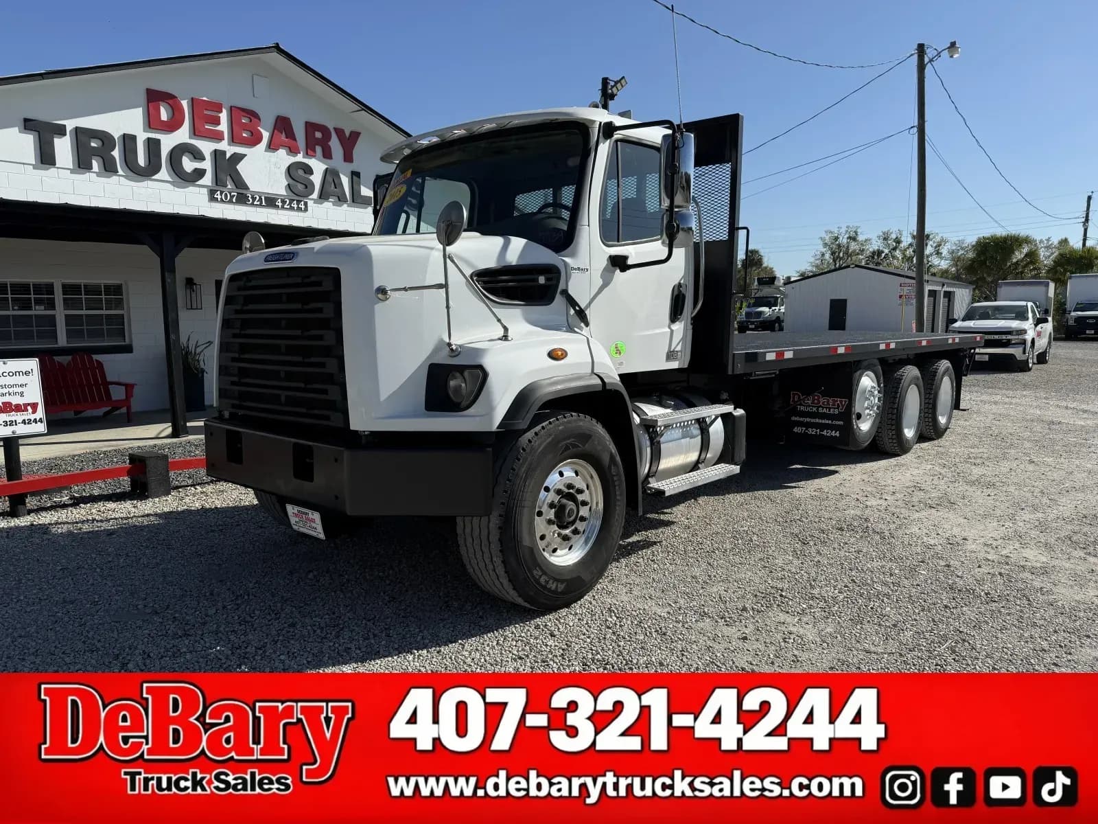 2015 Freightliner 108 SD - Flatbed