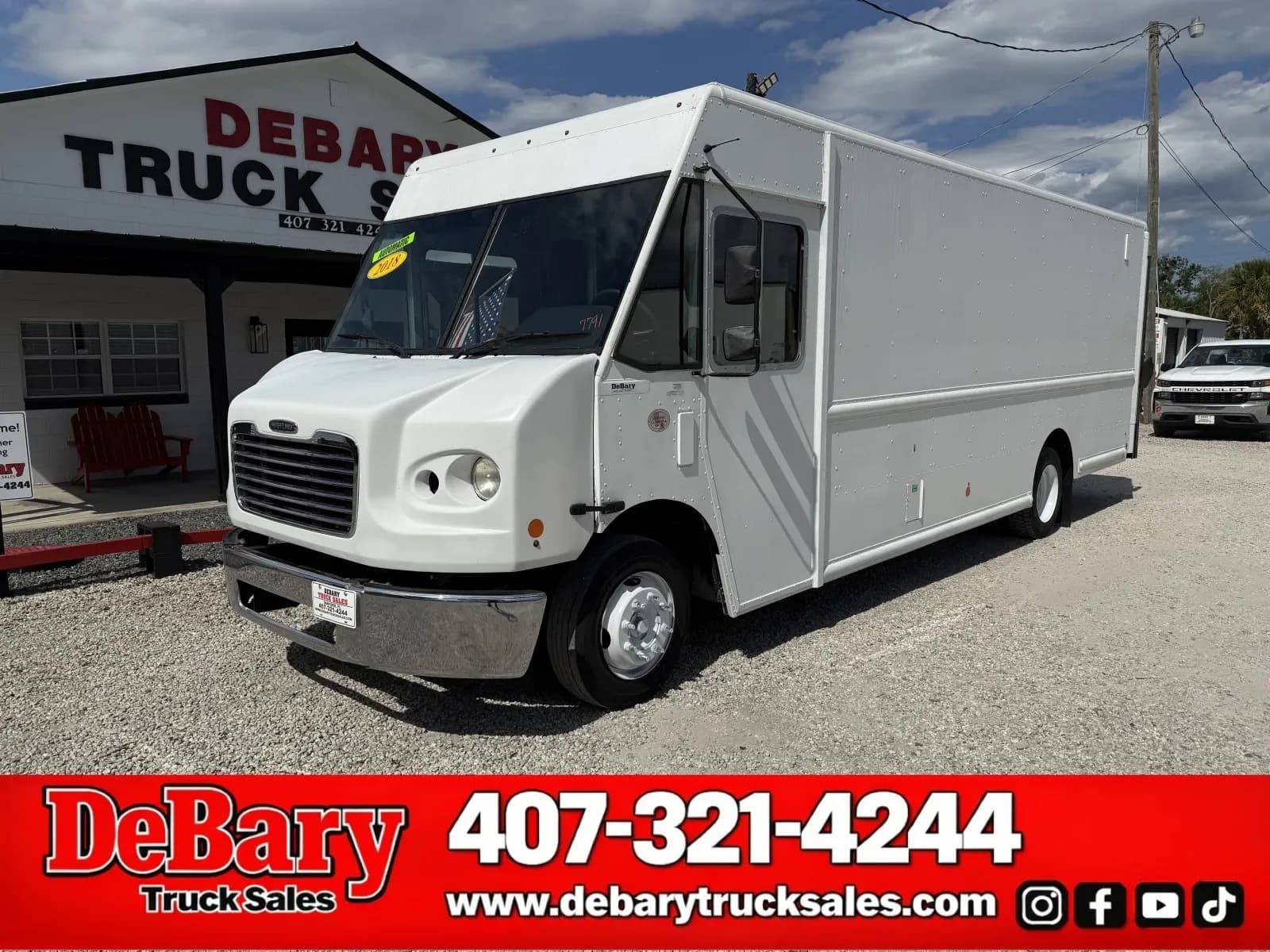 2018 Freightliner MT45 Chassis - Vans