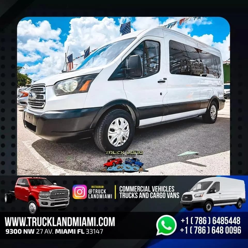 2018 Ford Transit XLT w/Medium Roof w/Sliding Side Door Van 3D - Vans