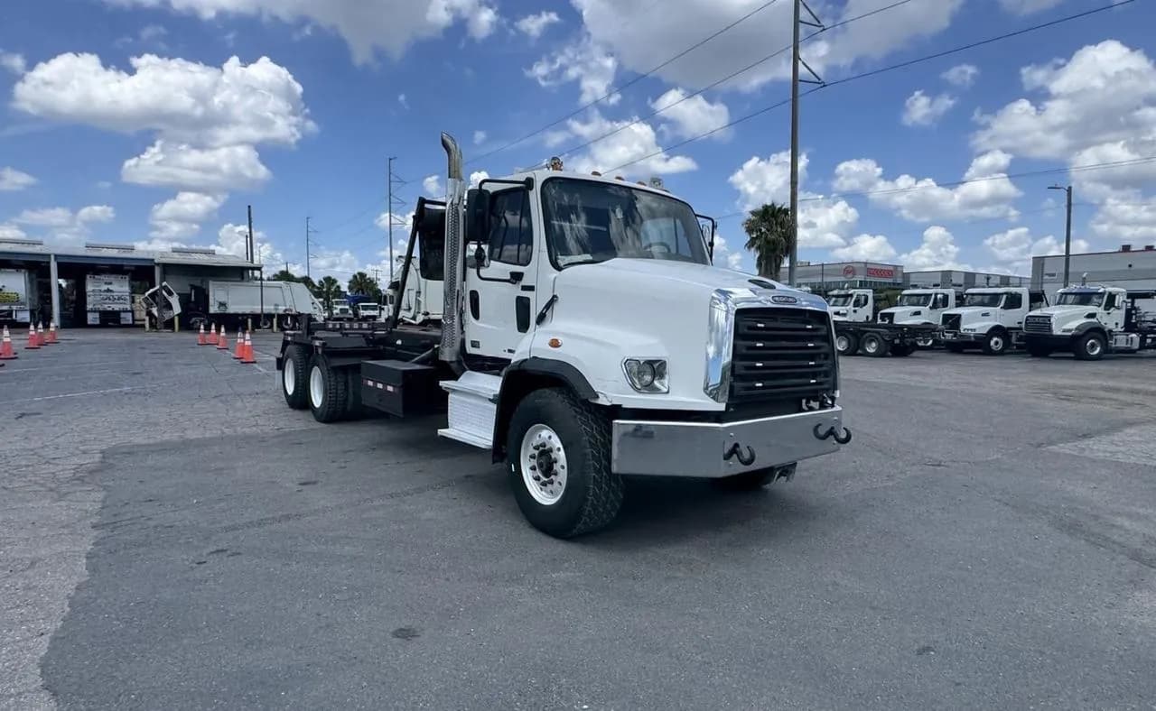 2012 Freightliner 114SD - Garbage