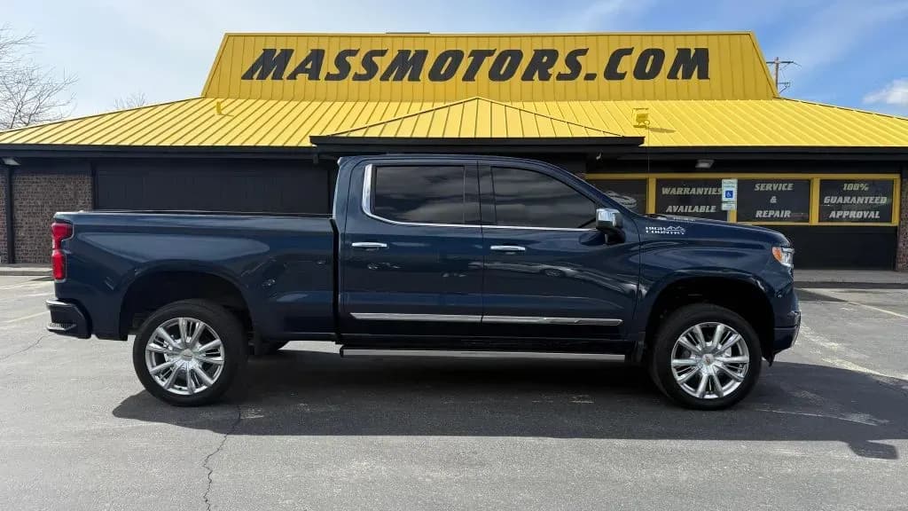 2022 Chevrolet Silverado 1500 Crew Cab - Pickup