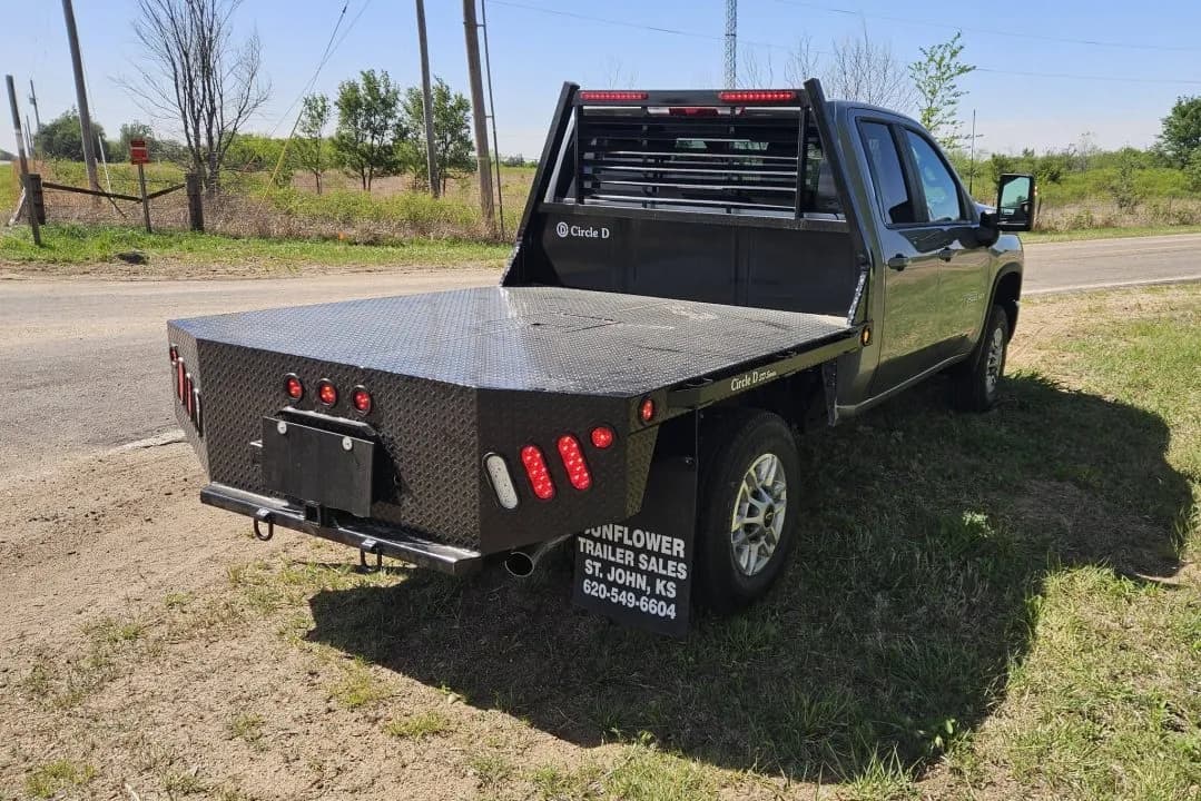2025 - Flatbed