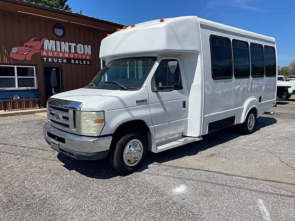 2009 Ford E450