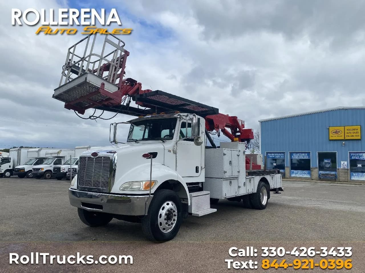 2007 Peterbilt 335 - Bucket