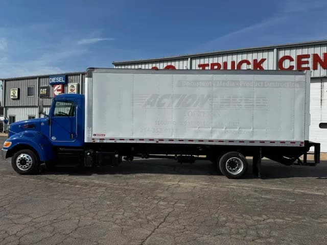 2020 Peterbilt 330 - Box