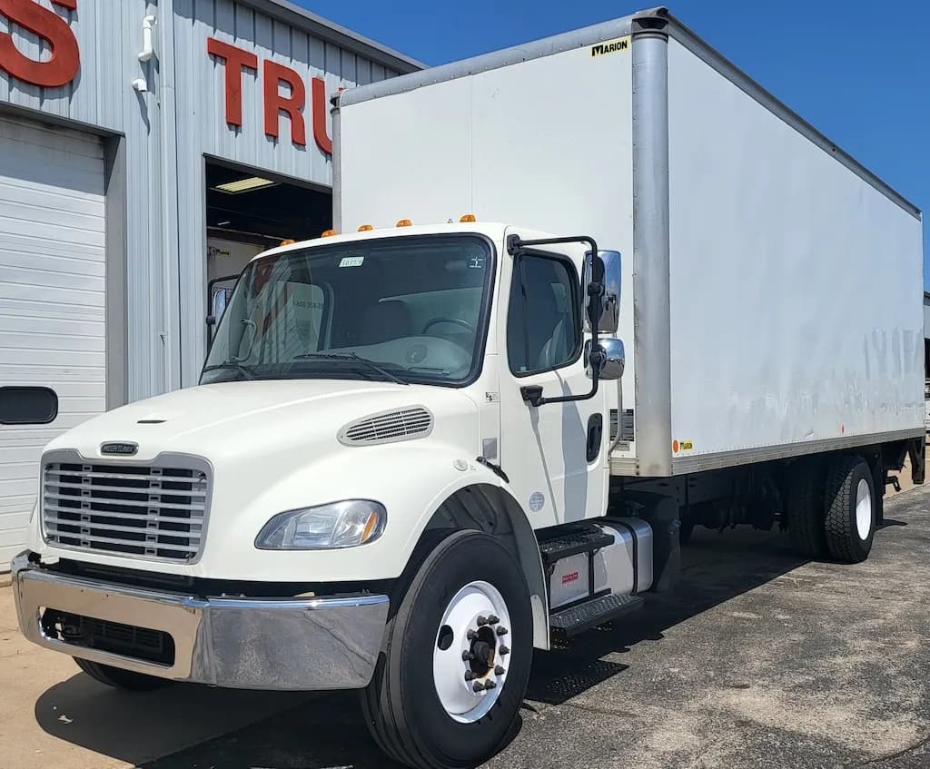 2015 Freightliner Business Class M2 - Vans