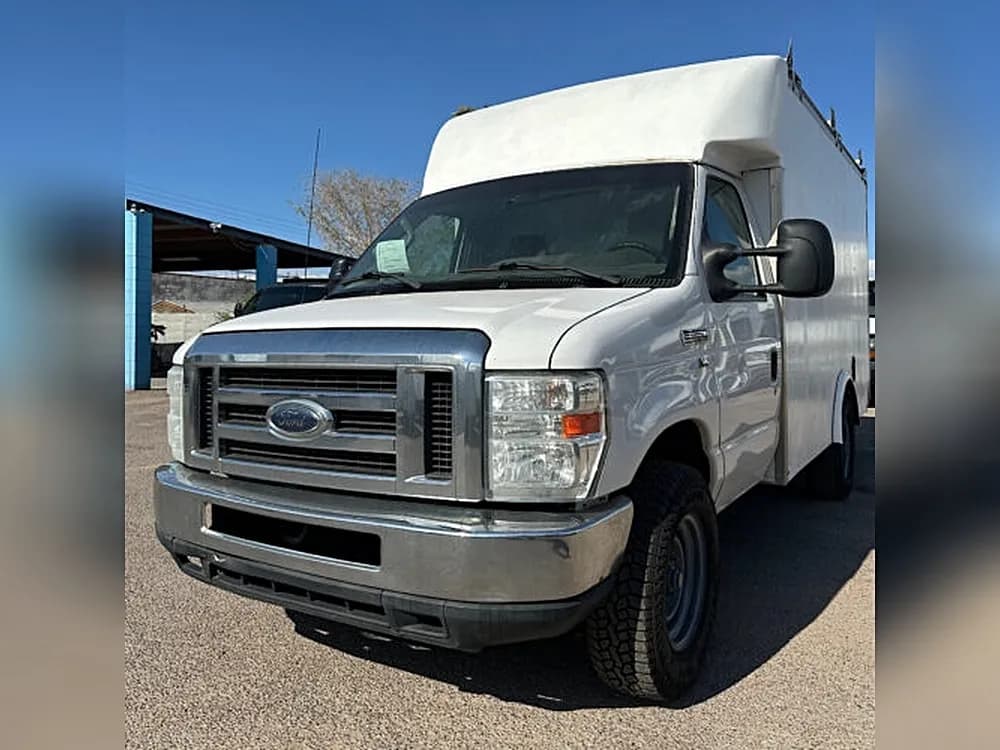 2014 Ford E-350 Cutaway - Box
