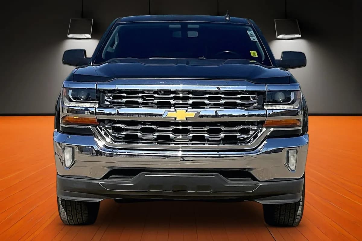 2017 Chevrolet Silverado 1500 LT - Pickup