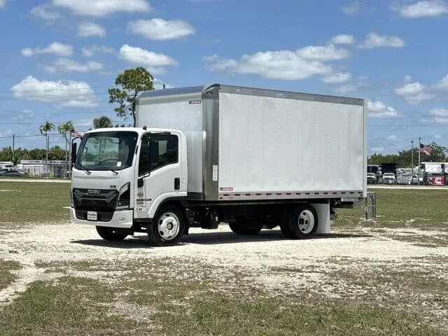 2025 Isuzu NRR - Box