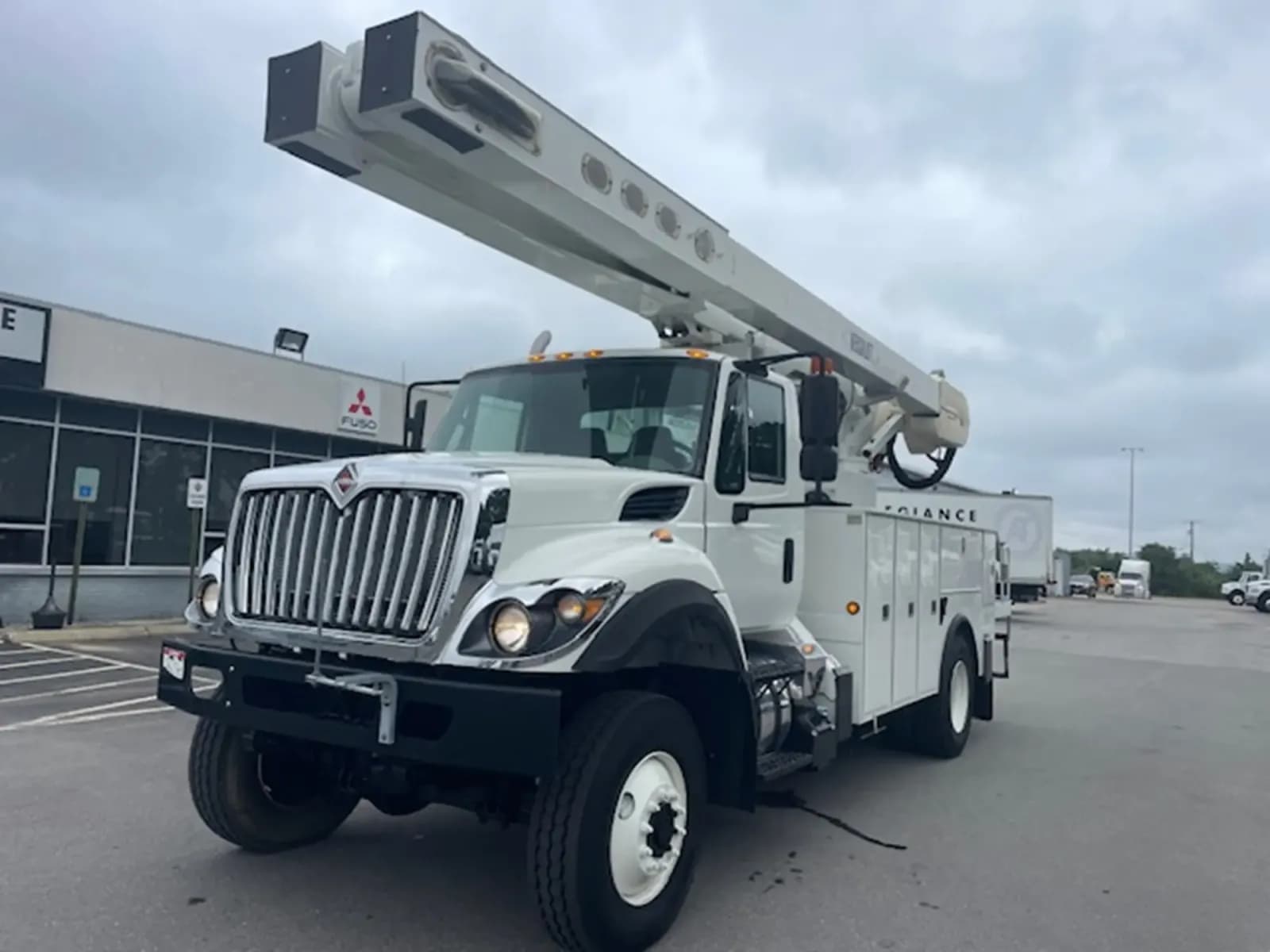 2018 International WORKSTAR 7300