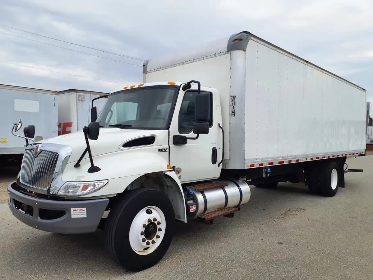 2022 Navistar International MV607 (4X2) - Box