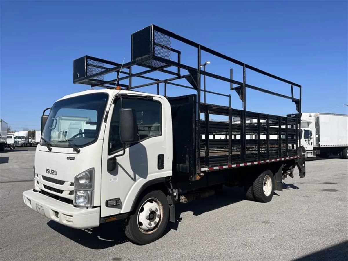 2019 Isuzu NPR - Refrigerated