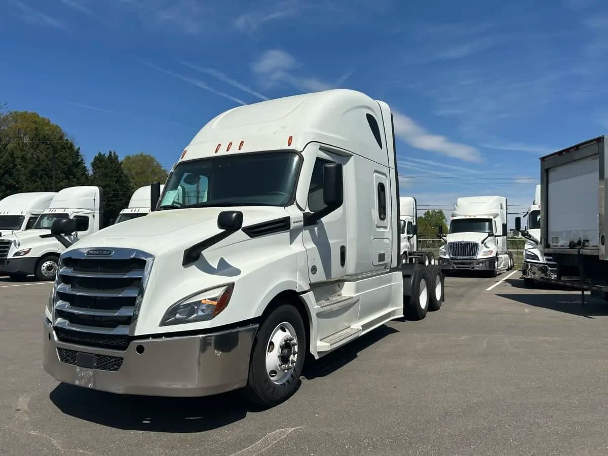 2020 International MV607 - - Refrigerated