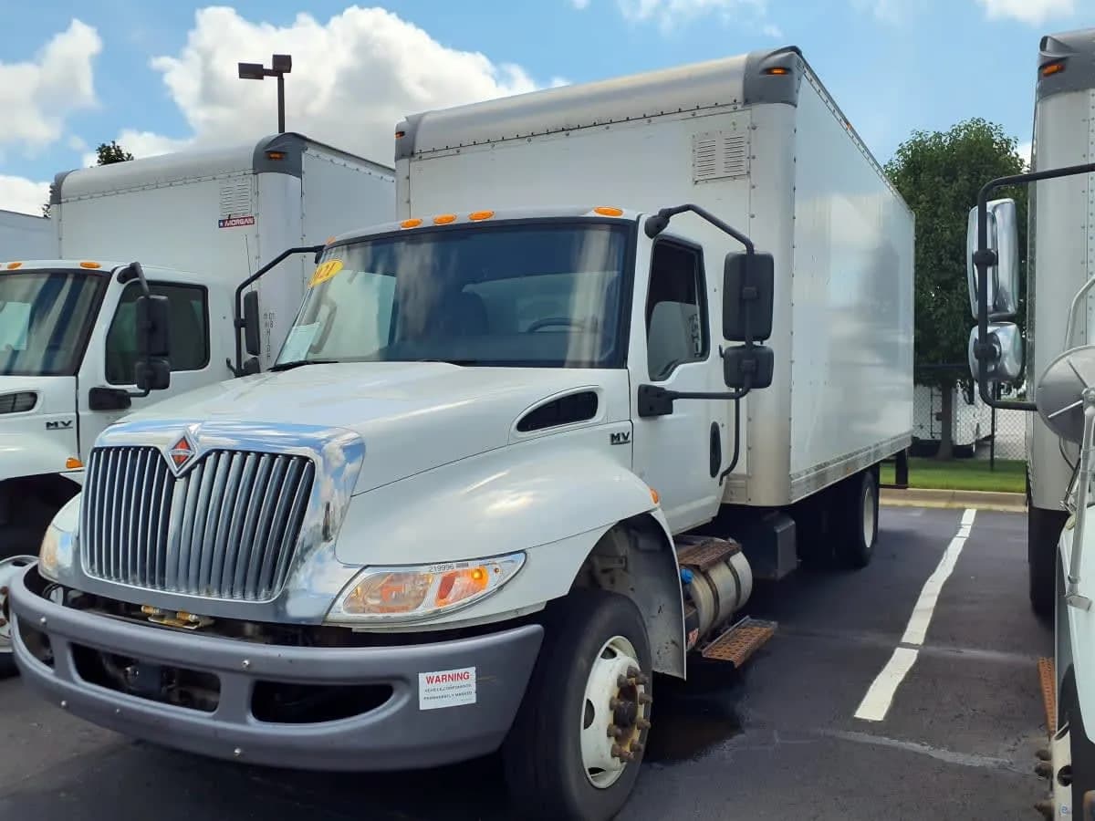 2021 Navistar International MV607 LP - Box