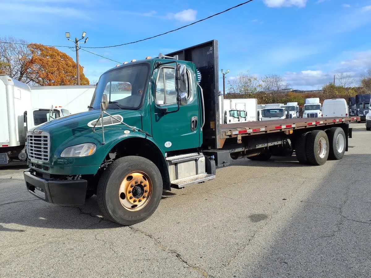 2020 Freightliner NEW - Day Cab