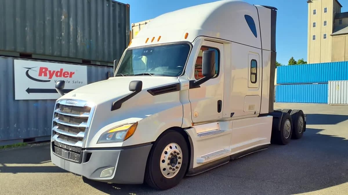 2022 Freightliner NEW - Sleeper