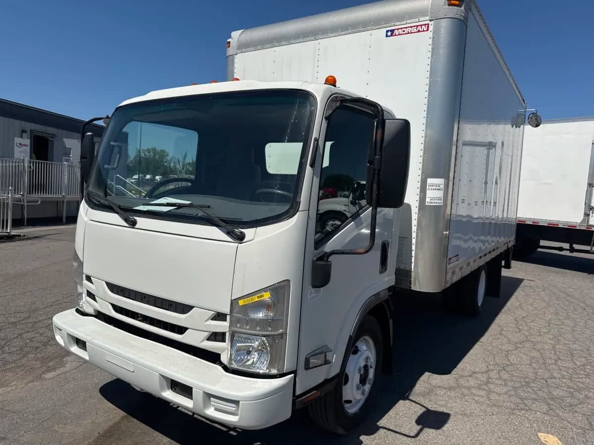 2018 Isuzu NPR - Box