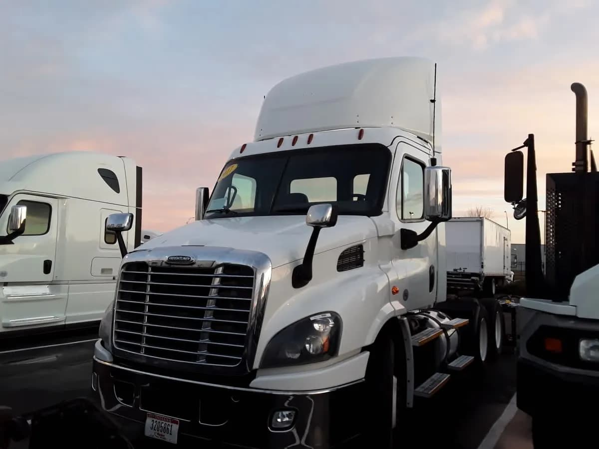 2017 Freightliner Cascadia - Chassis