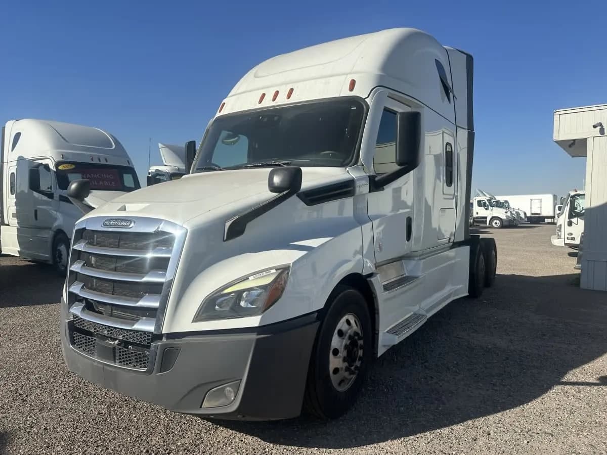 2019 Freightliner NEW - Sleeper