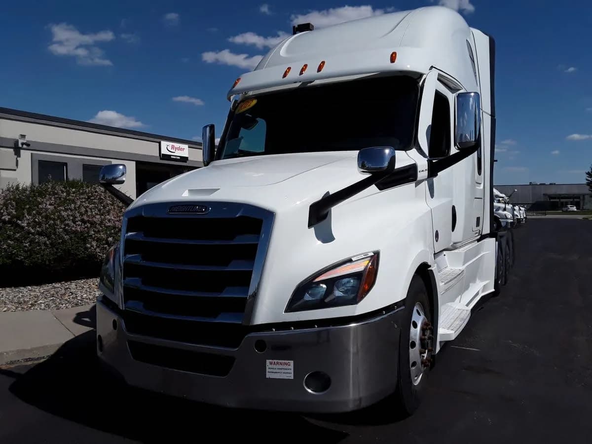 2022 Freightliner NEW - Sleeper