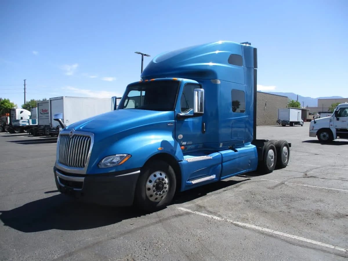 2021 Navistar International LT625 - Sleeper