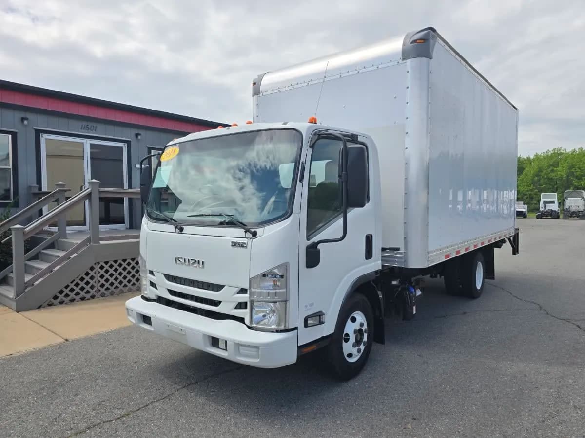 2018 Isuzu NPR HD - Sleeper