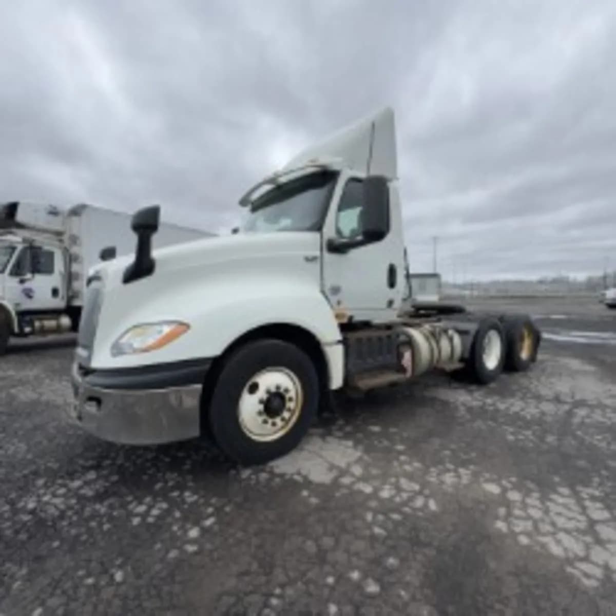 2021 Freightliner NEW - Day Cab