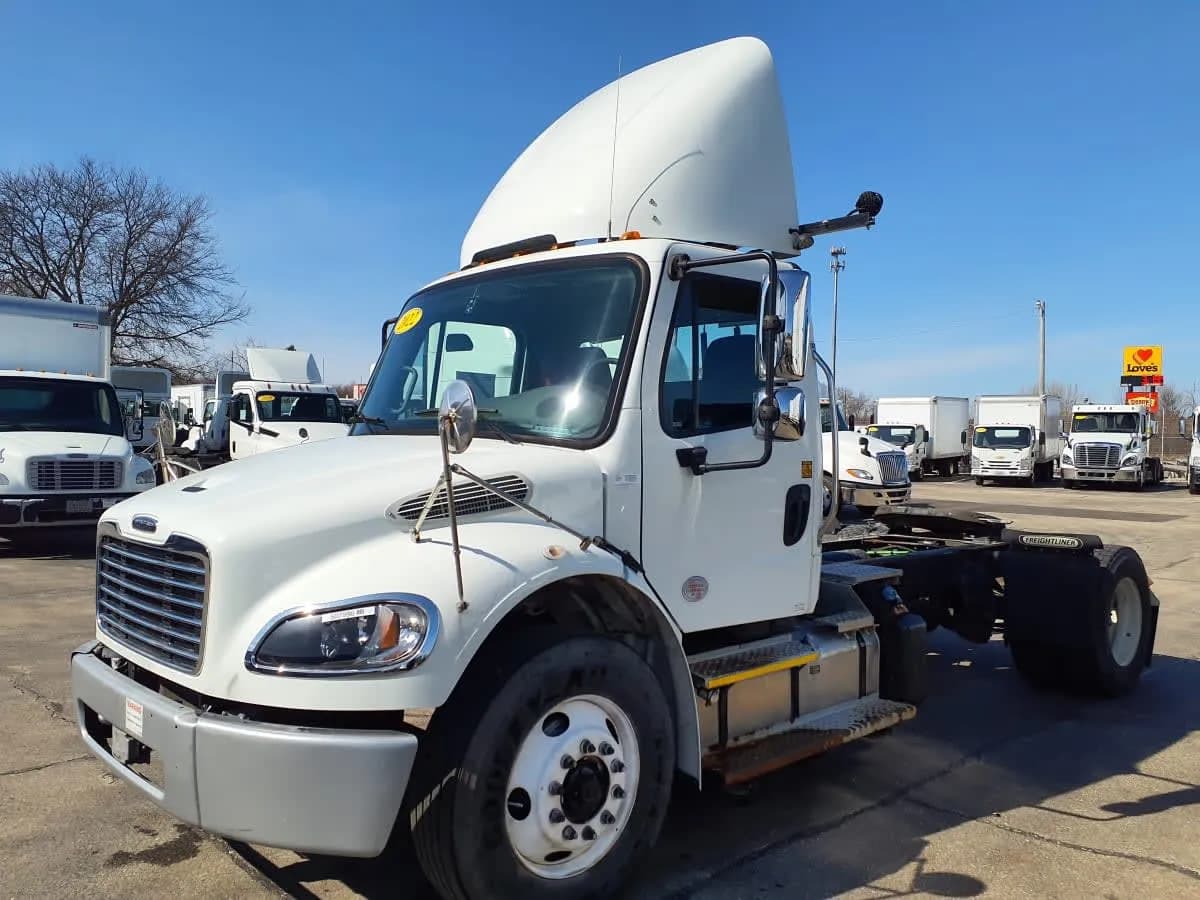 2022 Freightliner M2 106 - Day Cab