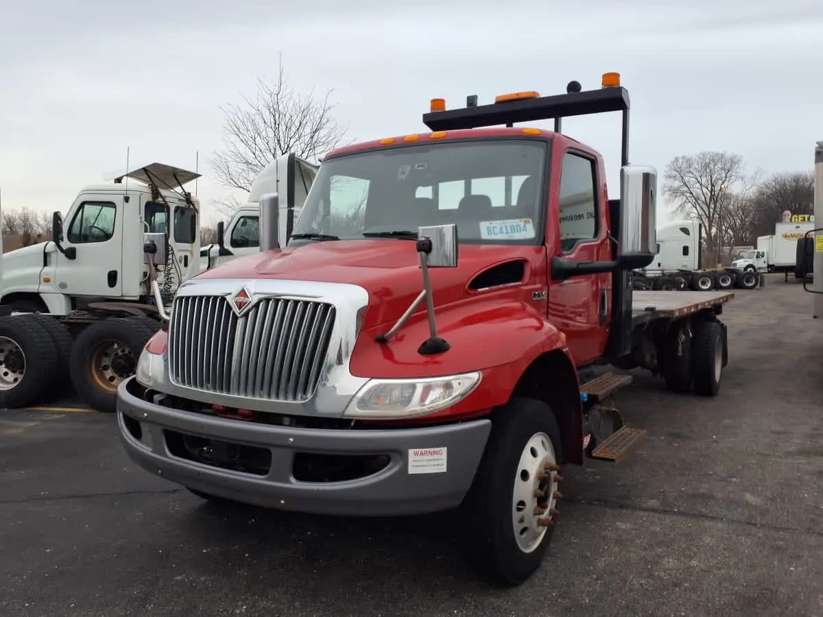 2020 Navistar International MV607 (4X2) - Flatbed