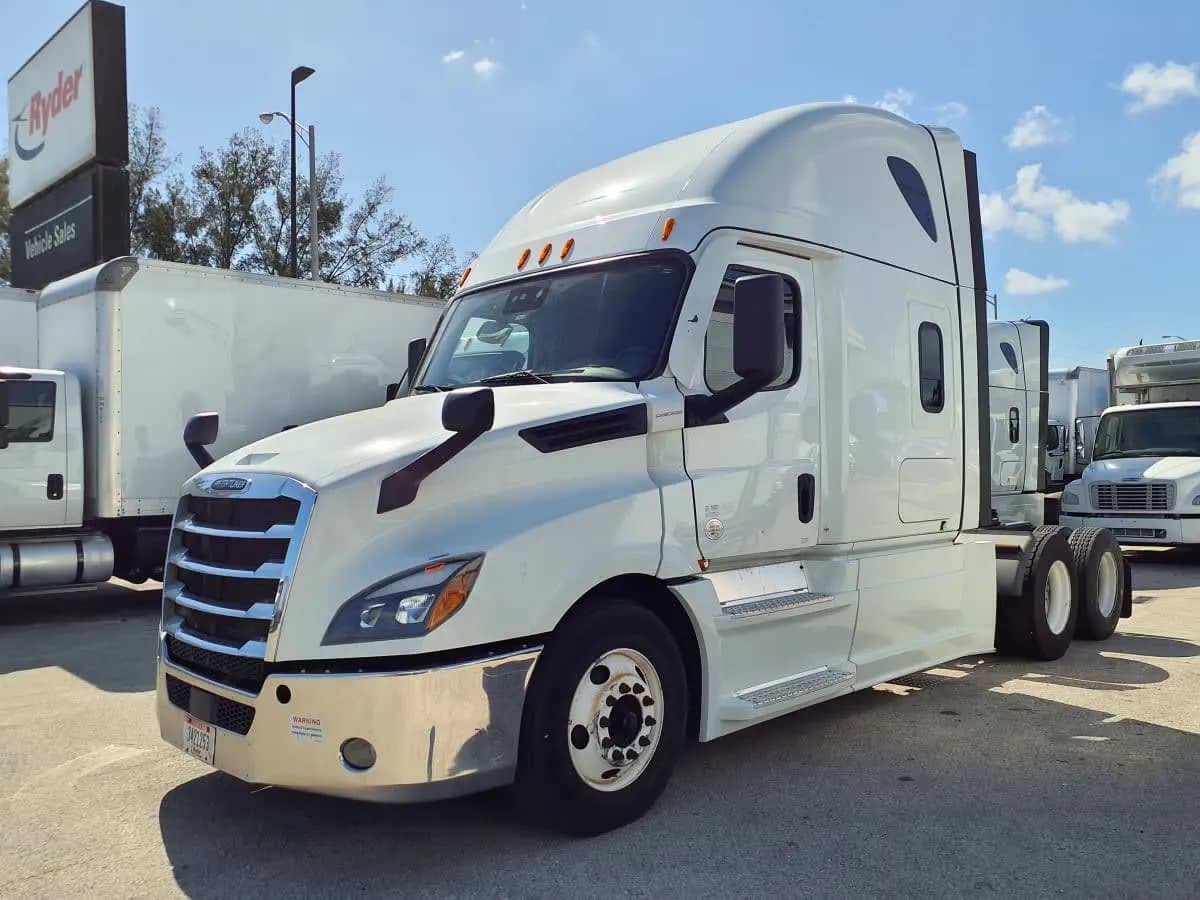 2023 Navistar International MV607 (4X2)