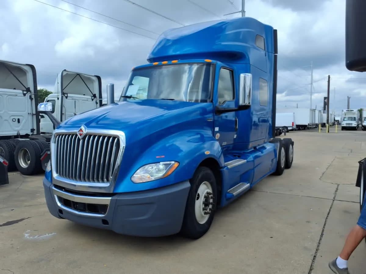 2021 Navistar International LT625 - Sleeper