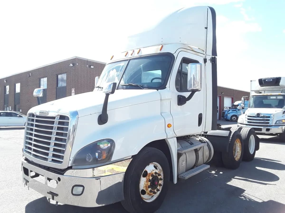 2019 Freightliner M2 106 - Flatbed