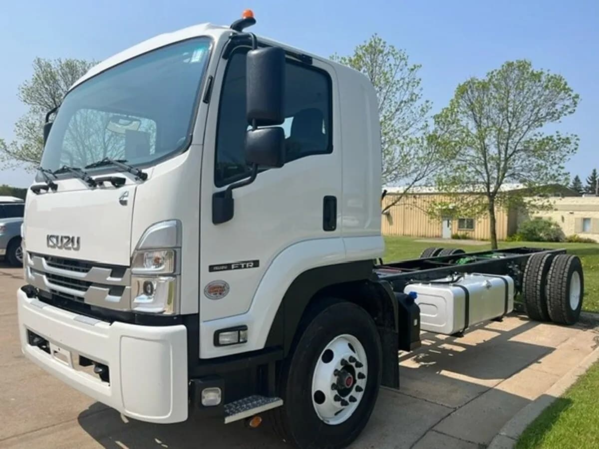 2025 Isuzu FTR
