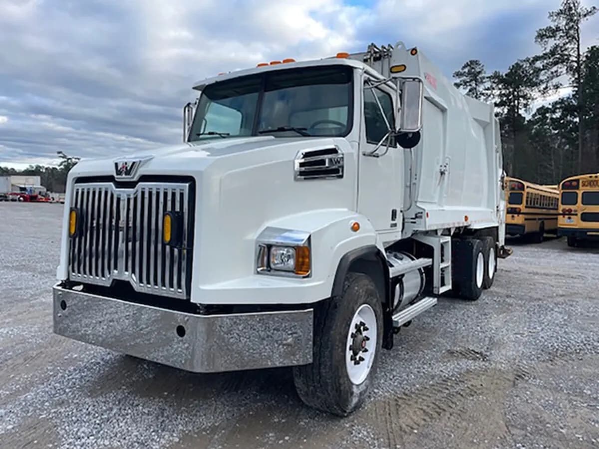 2020 Western Star 4700SB