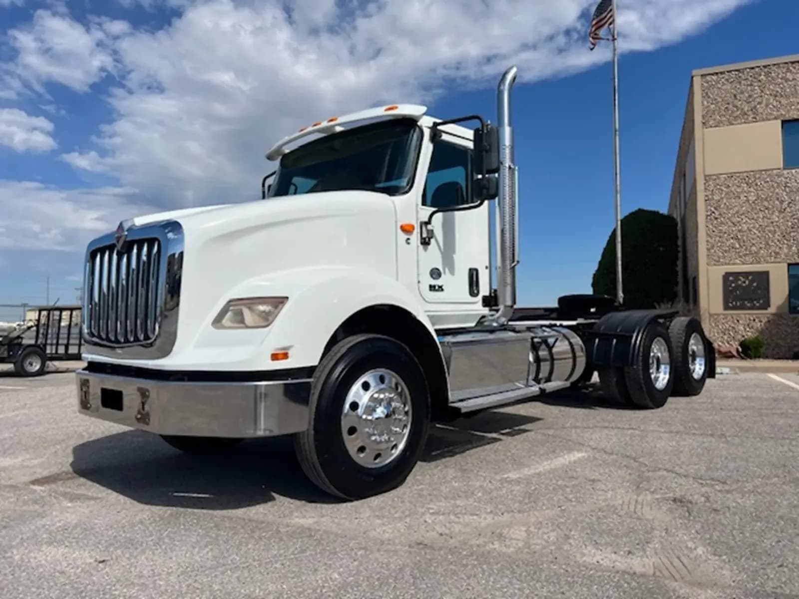 2020 International HX - Day Cab