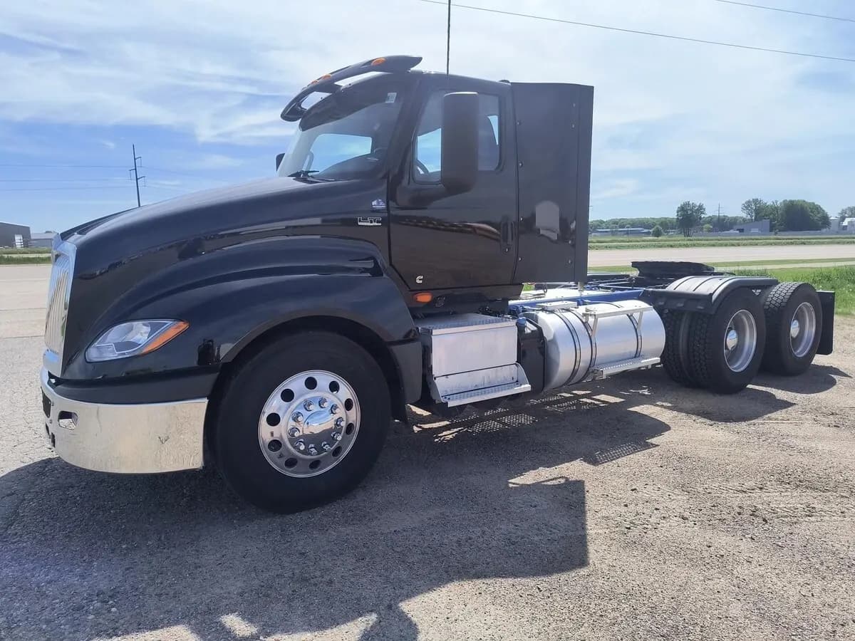 2023 International LT625