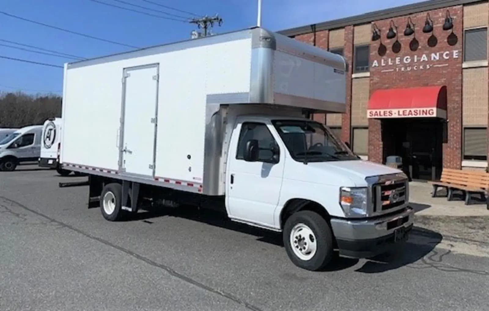 2025 Ford E450