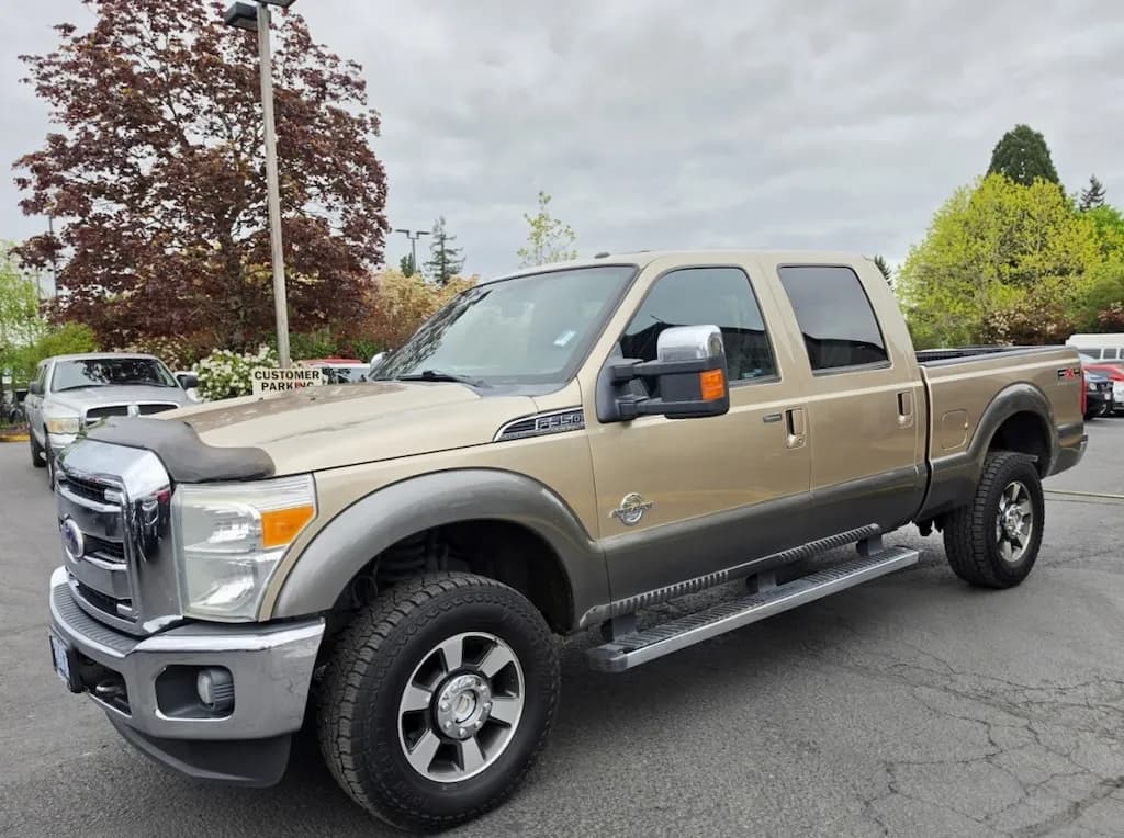 2011 Ford F350 Super Duty Crew Cab - Pickup