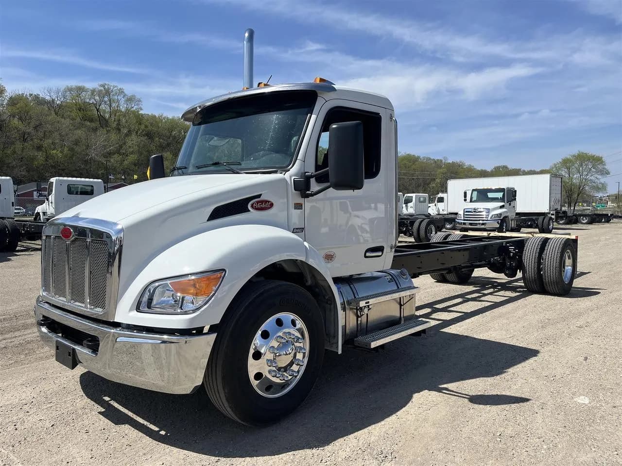 2026 Peterbilt 536 - Chassis