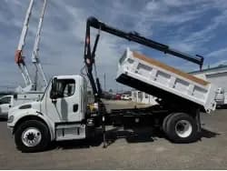 2016 Freightliner Business Class M2 - Crane