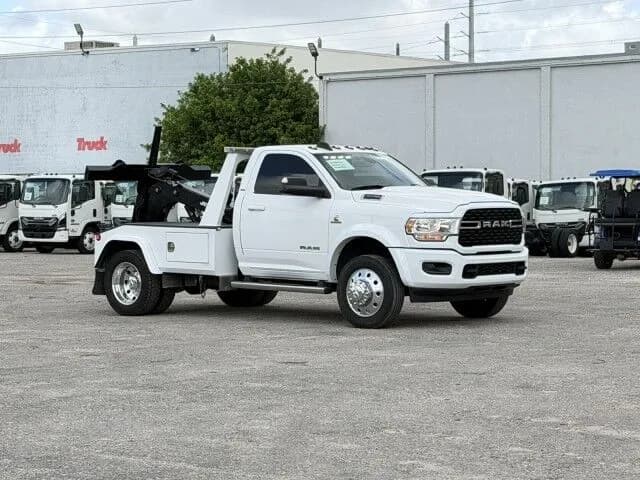 2022 Ram 4500 SLT - Tow