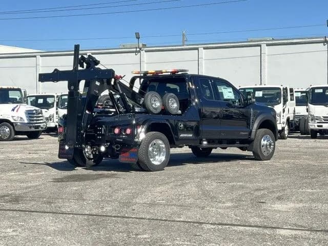 2025 Ford F-550XLT Extended Cab - Tow