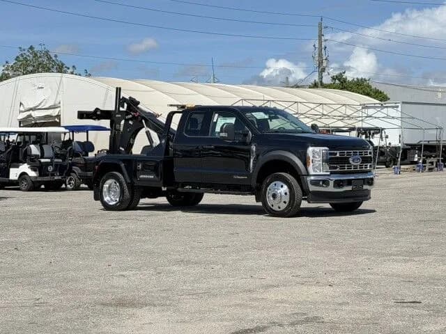 2025 Ford F-550XLT Extended Cab - Tow