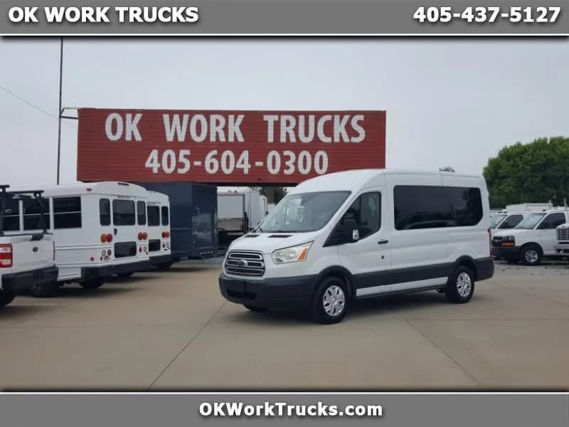 2018 Ford Transit 150 Wagon Med Roof XLT w/Sliding Pass 130-in WB