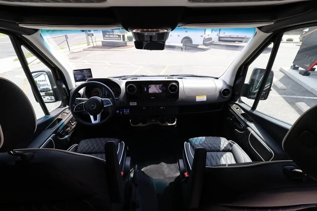 2024 Mercedes-Benz Sprinter 3500 - Vans