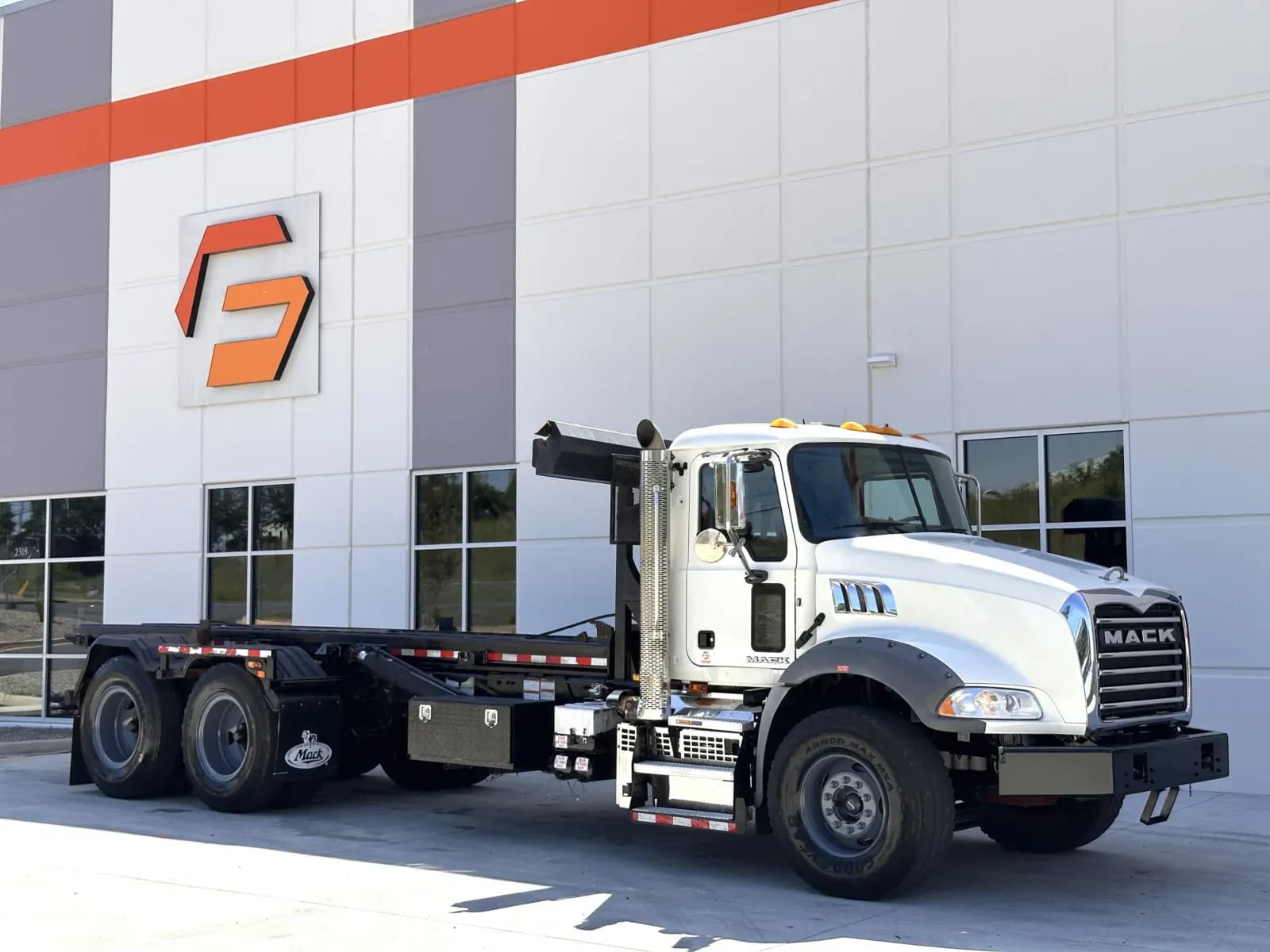 2018 Mack GU813 - Garbage