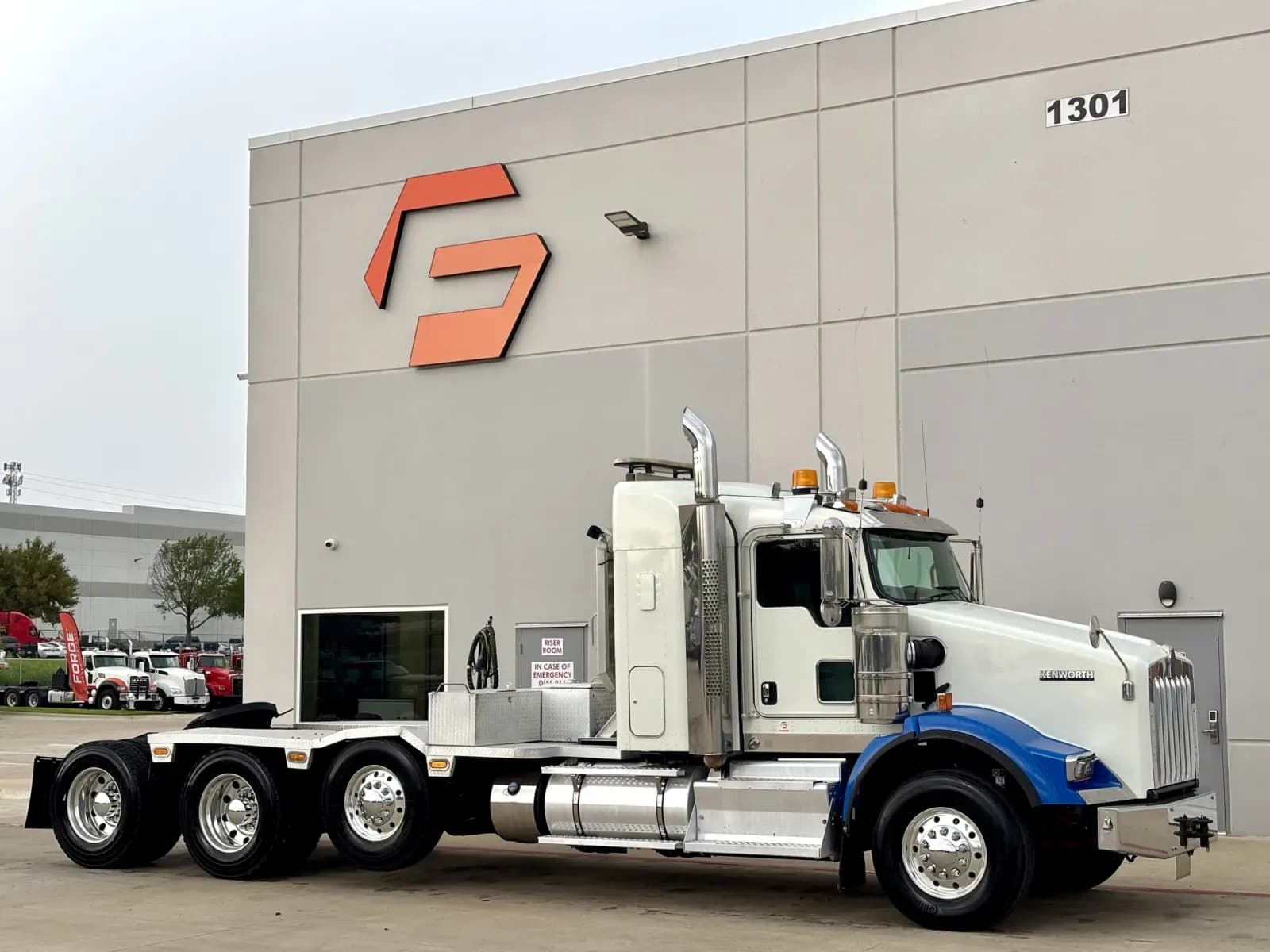 2016 Kenworth T800 - Sleeper