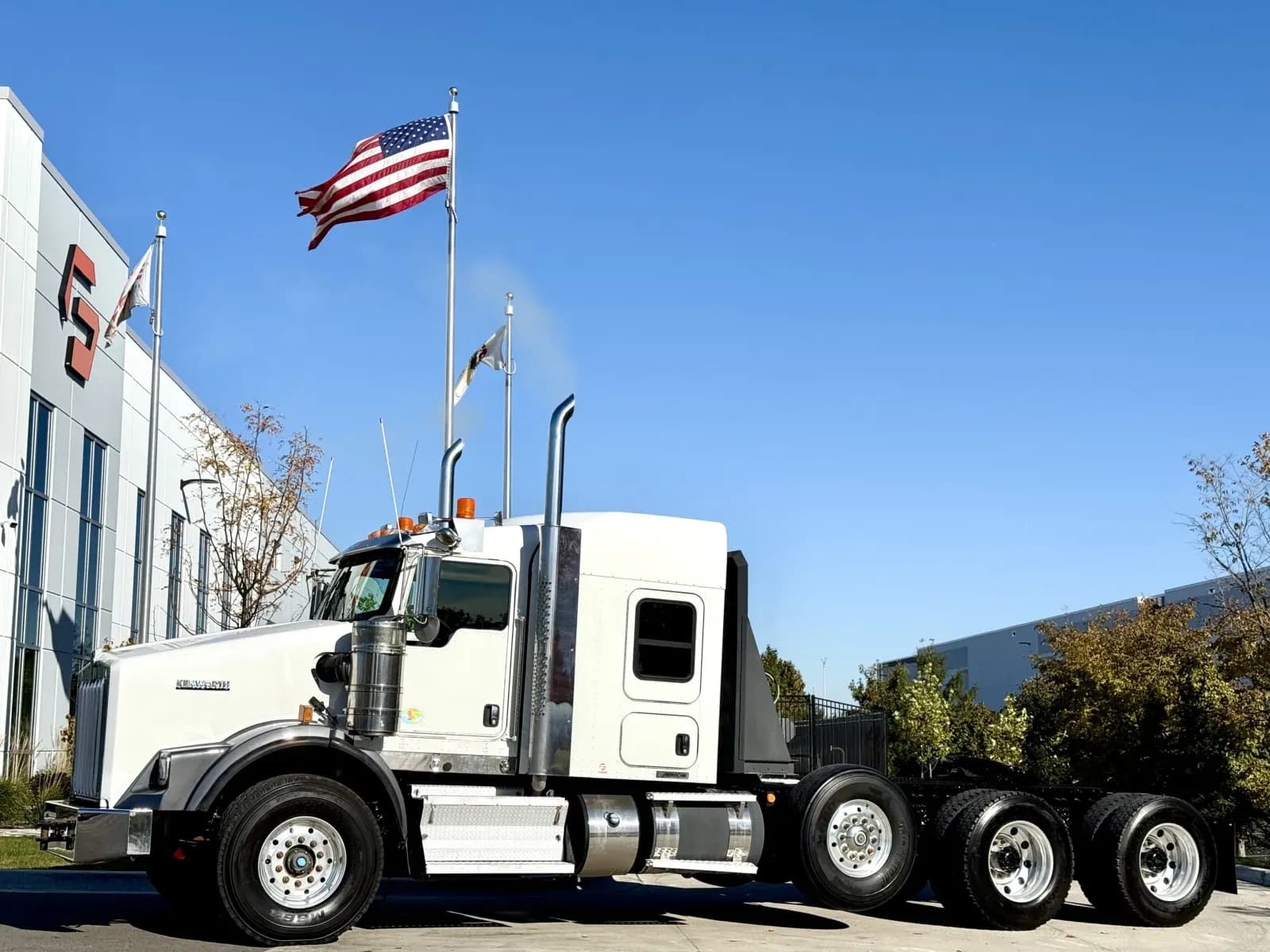 2012 Kenworth T800 - Sleeper