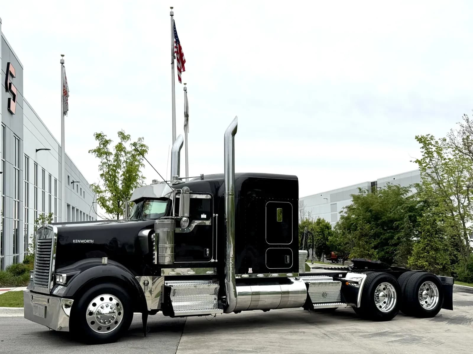 2016 Kenworth W900 - Sleeper