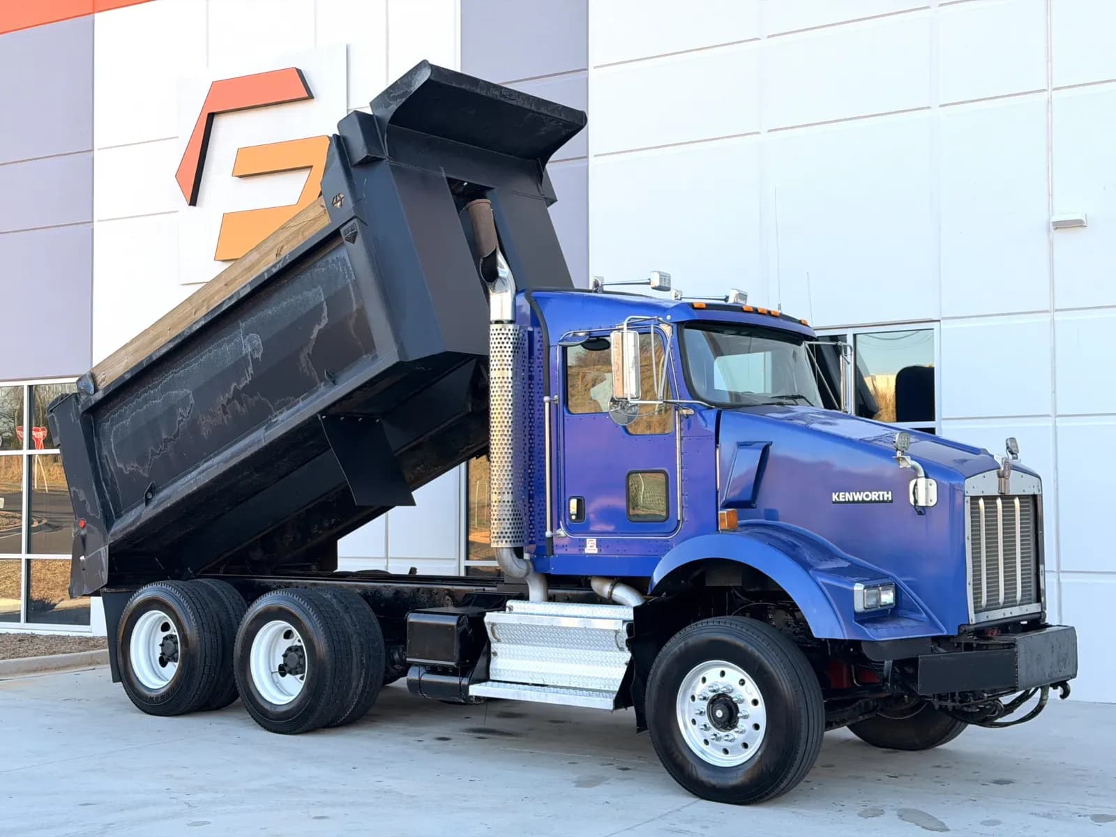 2011 Kenworth T800 - Dump